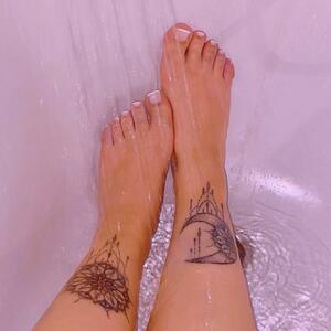 Sexy_footsie mym