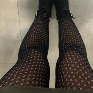 Sexy_little_feet_ mym