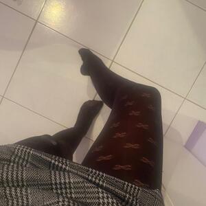 Sexy_little_feet_ mym
