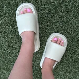 Sexy_pieds_83 mym