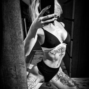 Sexylili_lablonde mym