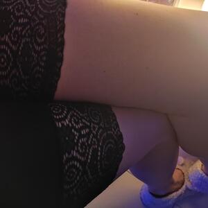 Suck_my_feet_baby mym