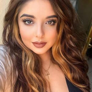 Sucubecurvy921103 mym