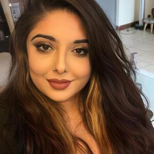 Sucubecurvy921103 mym