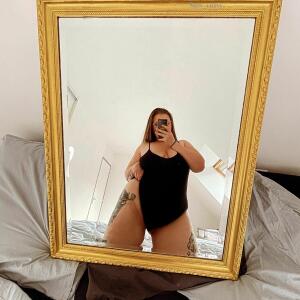 Suzy_curvy mym