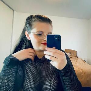 Suzy_curvy mym