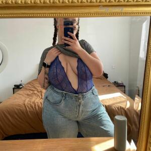 Suzy_curvy mym