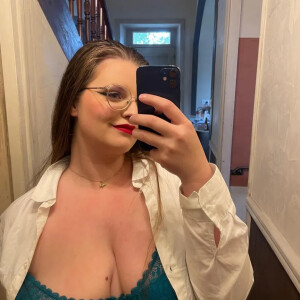 Suzy_curvy mym
