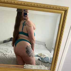 Suzy_curvy mym