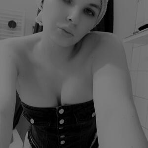 Sweet_lollypopgirl mym