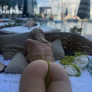 Taylor_stalll mym