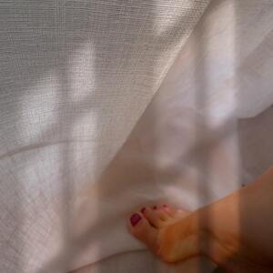 The_feet_next_door mym