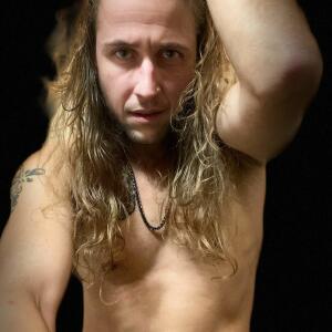 The_hard_pleaser mym