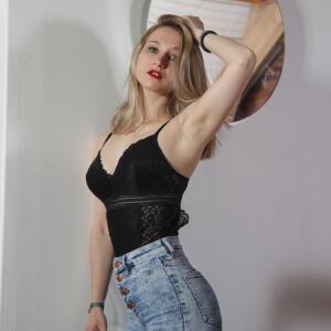 Ticya_sexyy mym