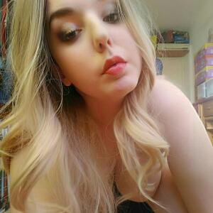 Timide_coquine mym