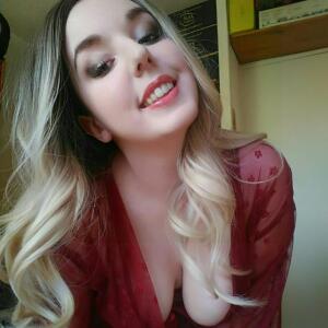 Timide_coquine mym