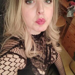 Timide_coquine mym