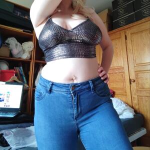 Timide_coquine mym