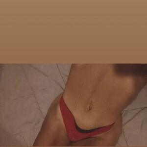 Une-petite-femme-sensuel mym