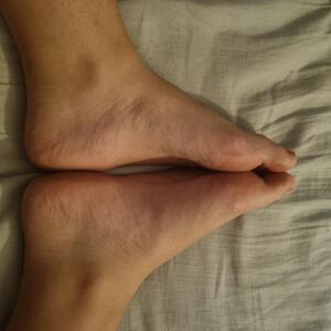 Valentine_feet mym
