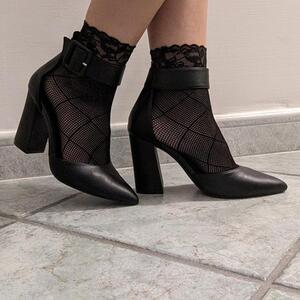 Visenya_feet mym