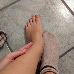 Visenya_feet mym