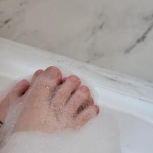 Viv_ianefeet mym