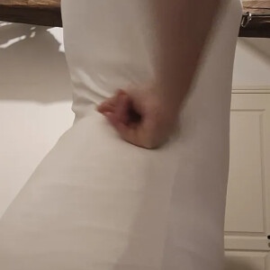 Wet-kittypee mym