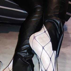 Wolford-queen mym