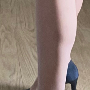Woman_frenchie mym