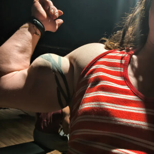 Womansbiceps mym