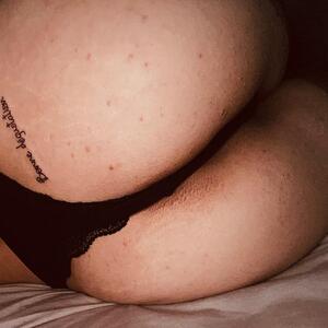 Women_mysterious mym