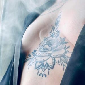 X_black_lady mym