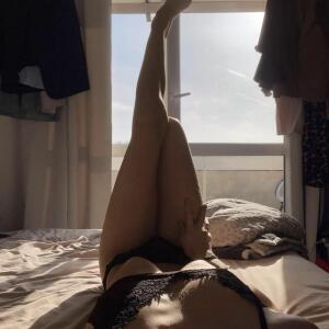 Yogagurl_feetandbody mym