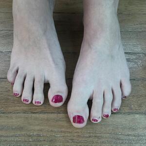 Your_cute_feet_princess mym