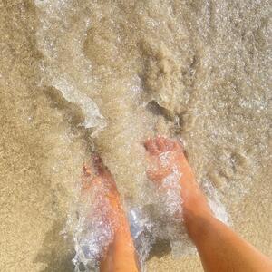Yus_feet mym