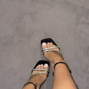 _Juliamaely_ mym