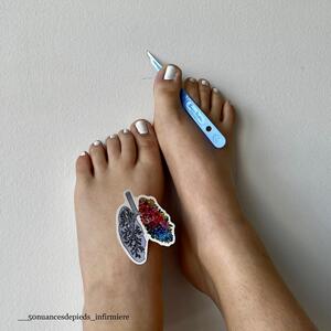 __50nuancesdepieds_infirmiere mym