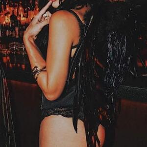 __elvira_ mym