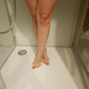 __my_pretty_body_and_feet__ mym