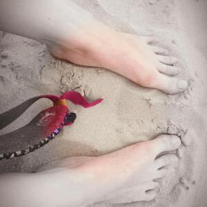 __my_pretty_body_and_feet__ mym