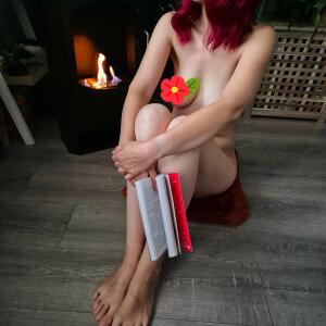 __my_pretty_body_and_feet__ mym