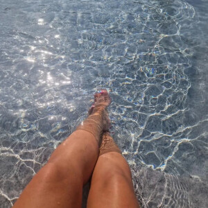 __my_pretty_body_and_feet__ mym