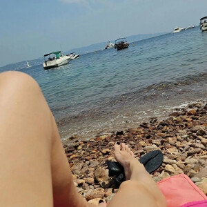 __my_pretty_body_and_feet__ mym