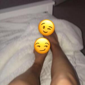 _chloe_64 mym