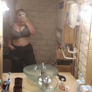 _curvygirl_17 mym