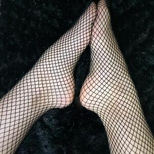 _feetforyouuu mym