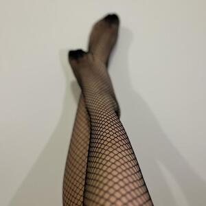 _feetforyouuu mym