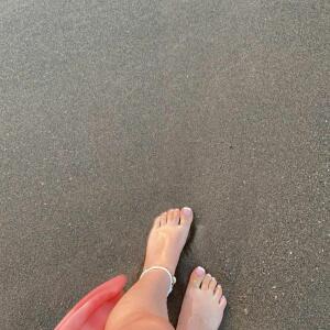 _feetstory mym