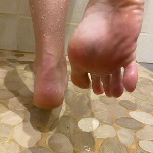 _happy-feets mym